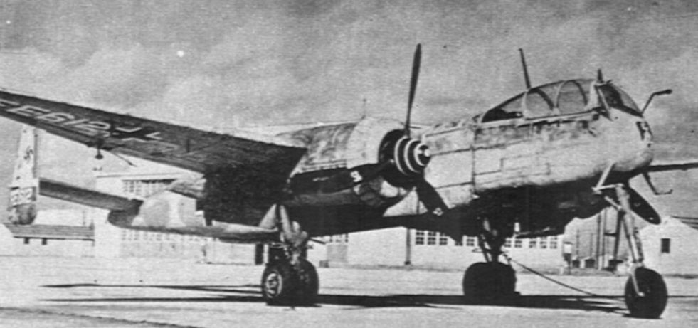 Cyber A�ro Breton - HEINKEL HE 219 A-7/R1 UHU