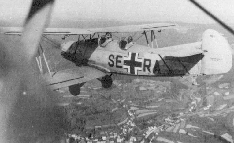 Cyber A�ro Breton - ARADO AR 66