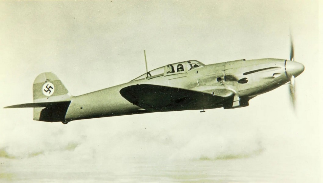 Cyber A�ro Breton - HEINKEL HE 112 B-0