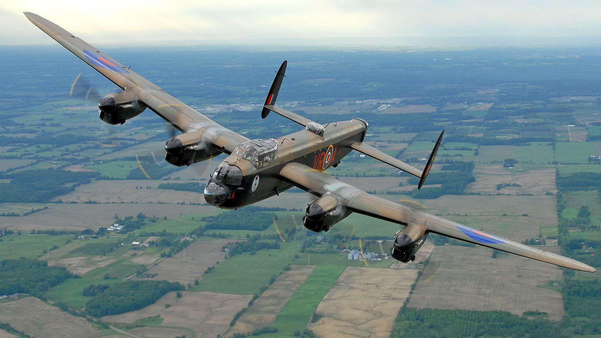 Cyber A�ro Breton - AVRO LANCASTER