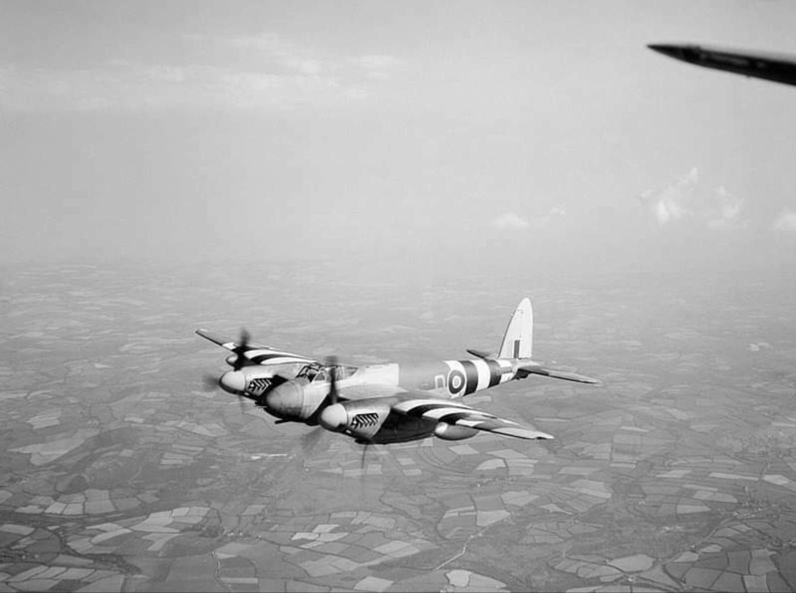 Cyber A�ro Breton - DE HAVILLAND MOSQUITO FB MK XVIII