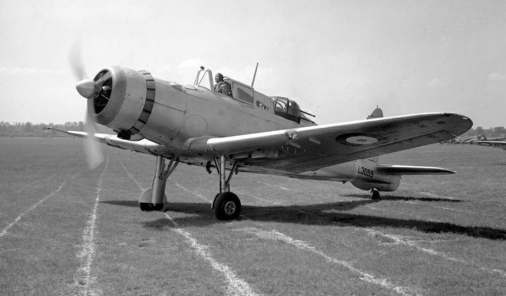 Cyber A�ro Breton - BLACKBURN ROC B-25