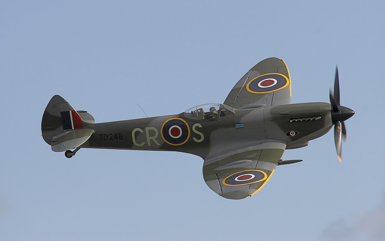 Cyber A�ro Breton - SUPERMARINE SPITFIRE MK XVI