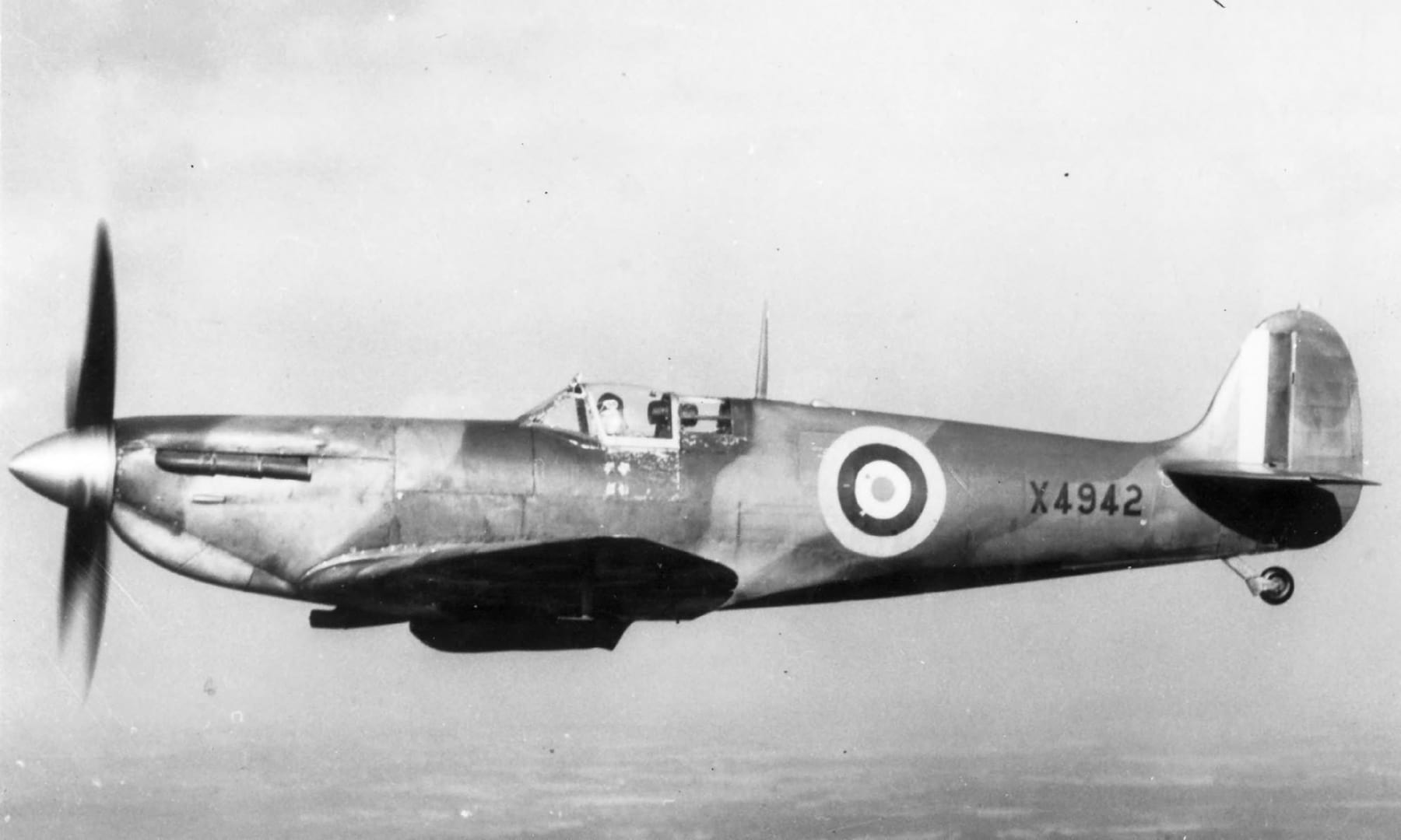 Cyber A�ro Breton - SUPERMARINE SPITFIRE MK IX