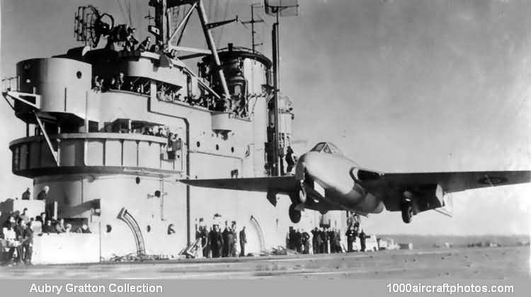 Cyber A�ro Breton - DE HAVILLAND D.H.100 VAMPIRE FB5