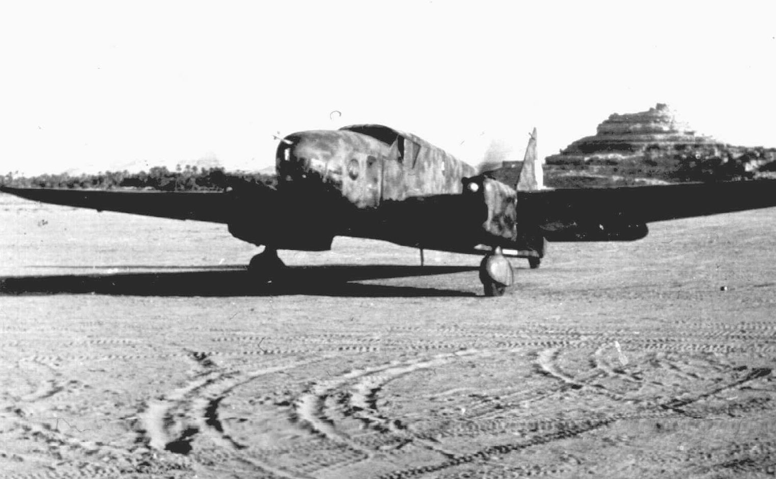 Cyber A�ro Breton - CAPRONI CA-309 GHIBLI