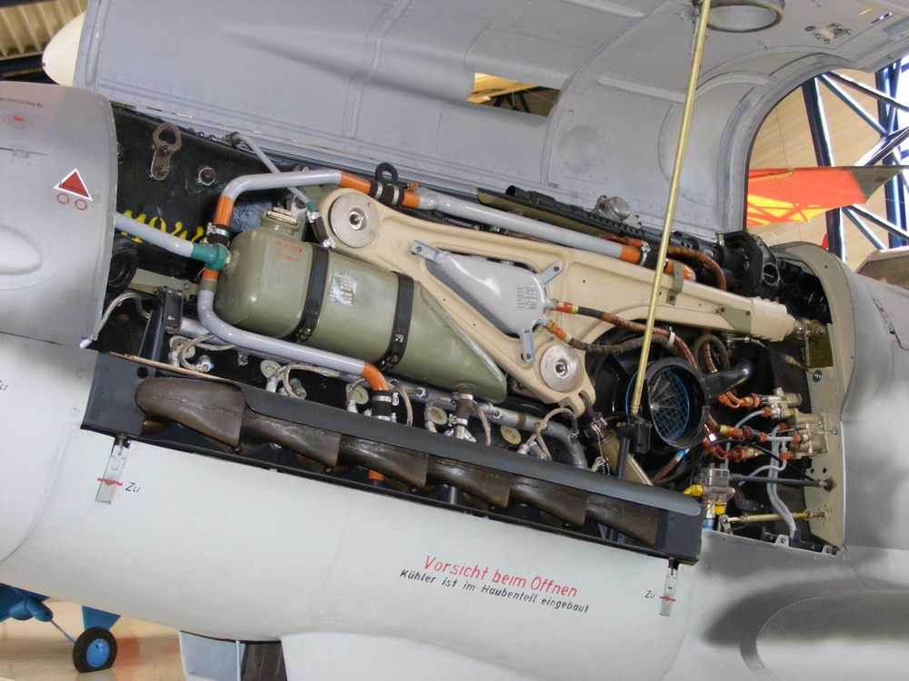 Cyber A�ro Breton - Daimler-Benz DB 601A-1