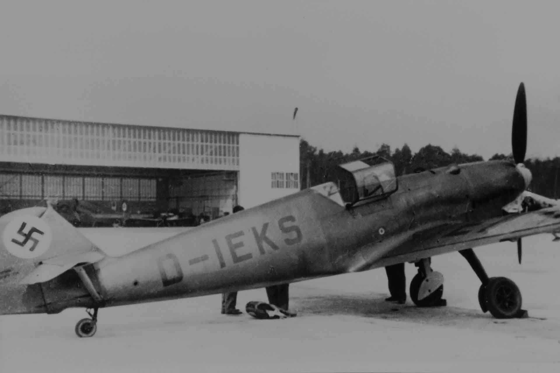 Cyber A�ro Breton - D-IEKS ME109B
