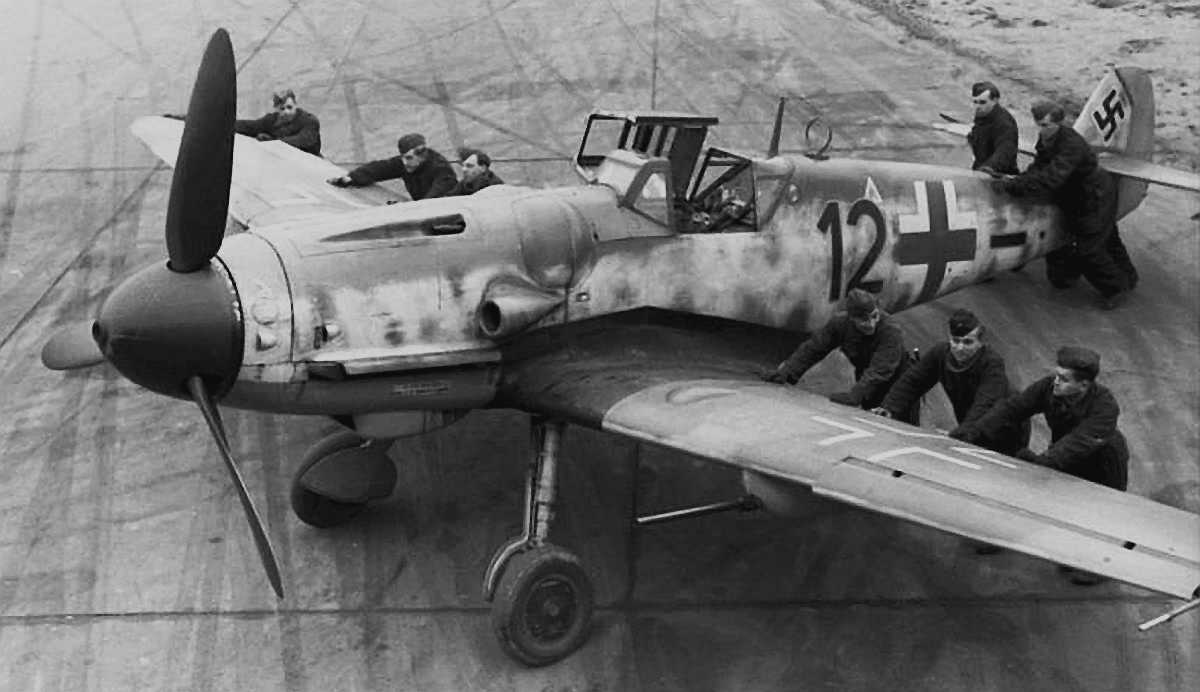Cyber A�ro Breton - DP-JC ME109G_6