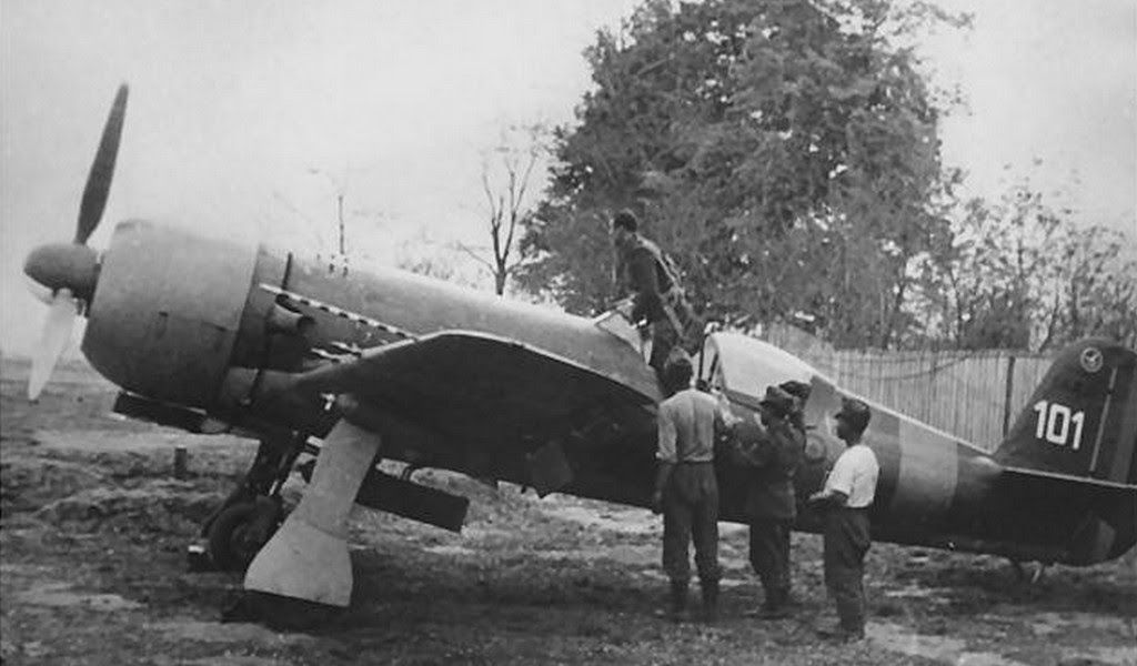 Cyber A�ro Breton - IAR 81