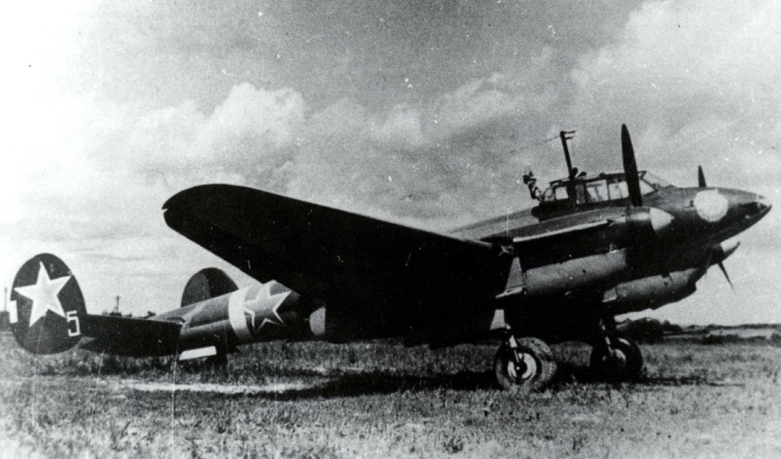 Cyber A�ro Breton - PETLYAKOV PE-2