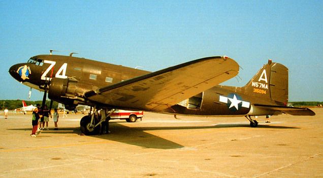 Cyber A�ro Breton - DOUGLAS C-47A DAKOTA SKYTRAIN