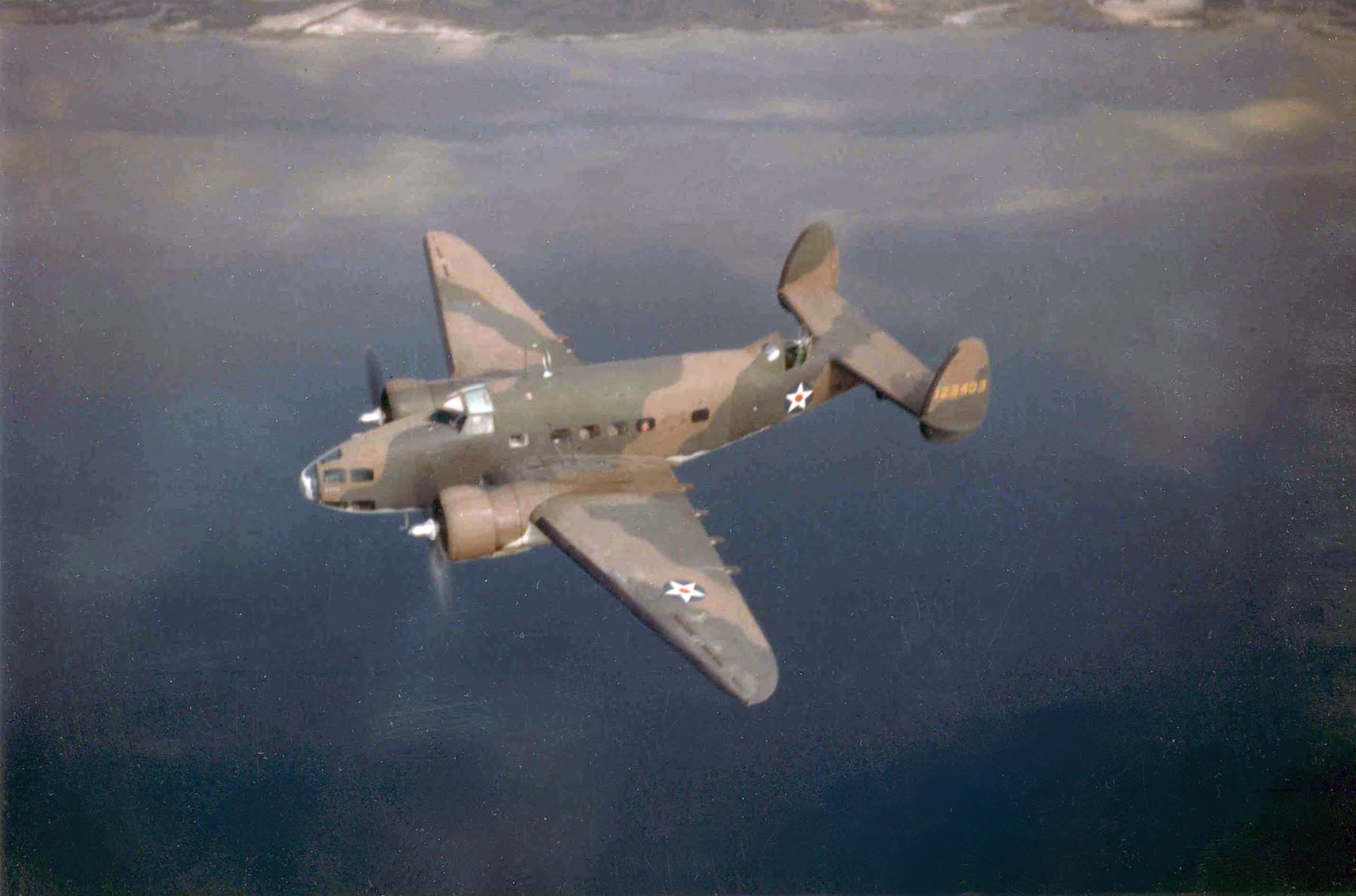 Cyber A�ro Breton - LOCKHEED A-28 