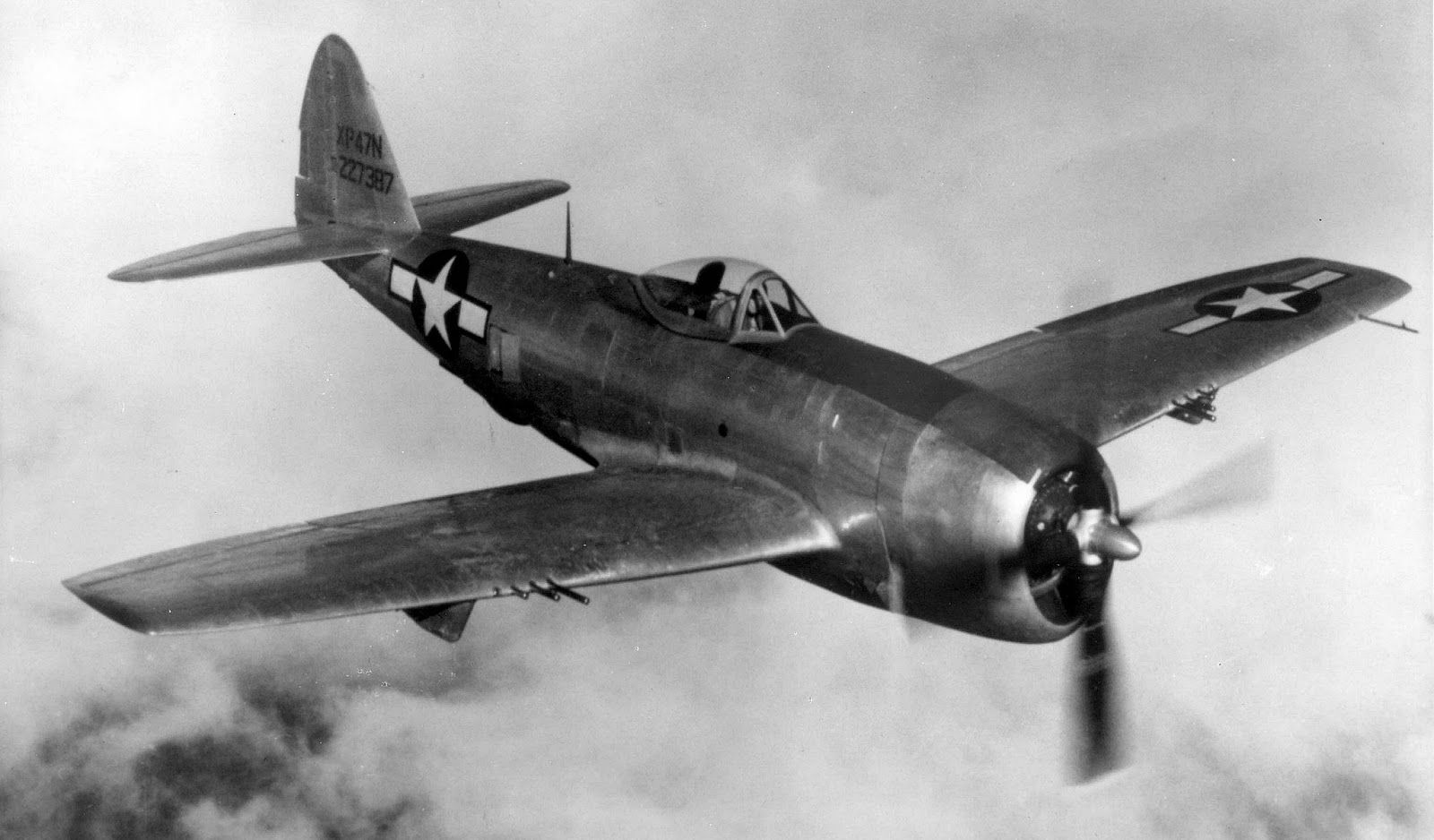 Cyber A�ro Breton - REPUBLIC P-47D-25 THUNDERBOLT
