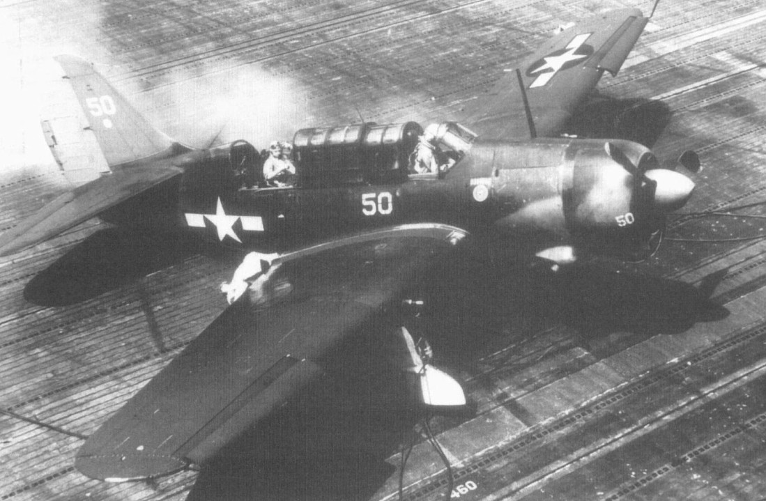 Cyber A�ro Breton - CURTISS SB2C-1C HELLDIVER